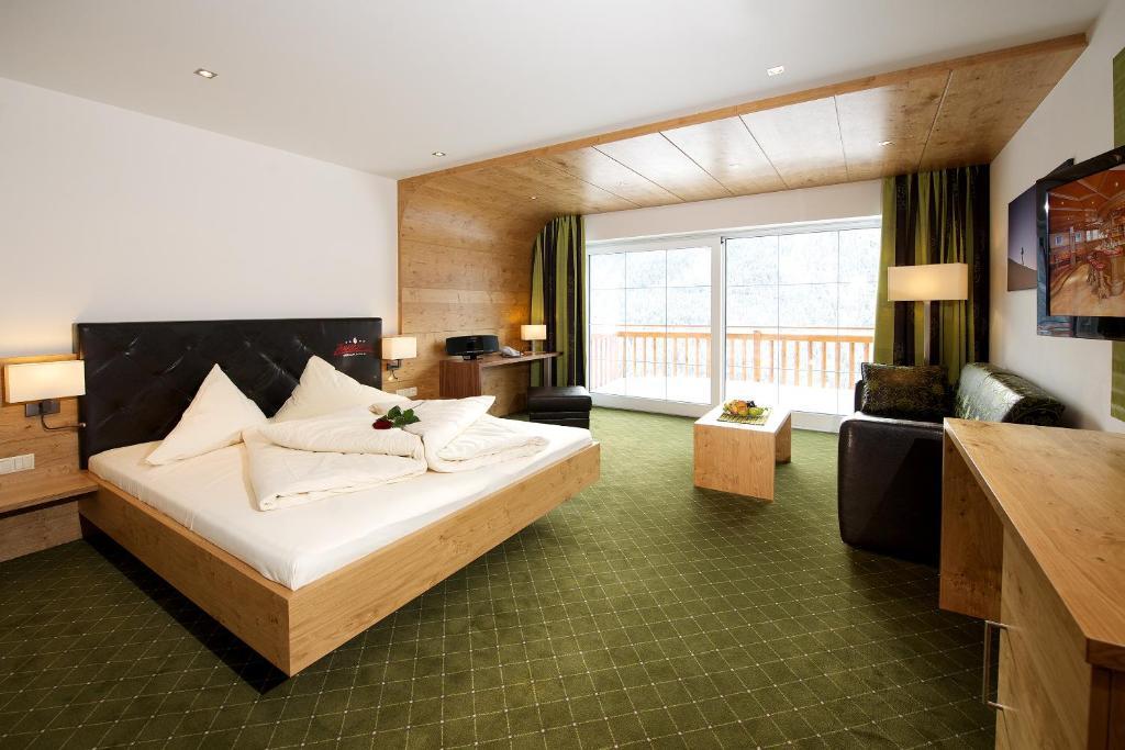 Berg-Spa & Hotel Zamangspitze Sankt Gallenkirch Room photo