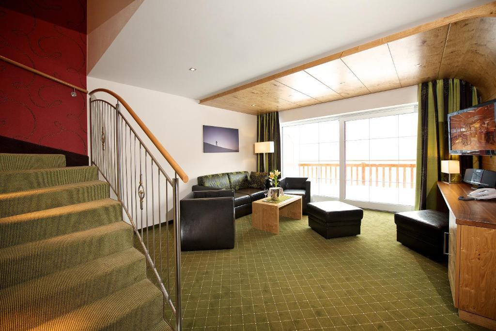 Berg-Spa & Hotel Zamangspitze Sankt Gallenkirch Room photo
